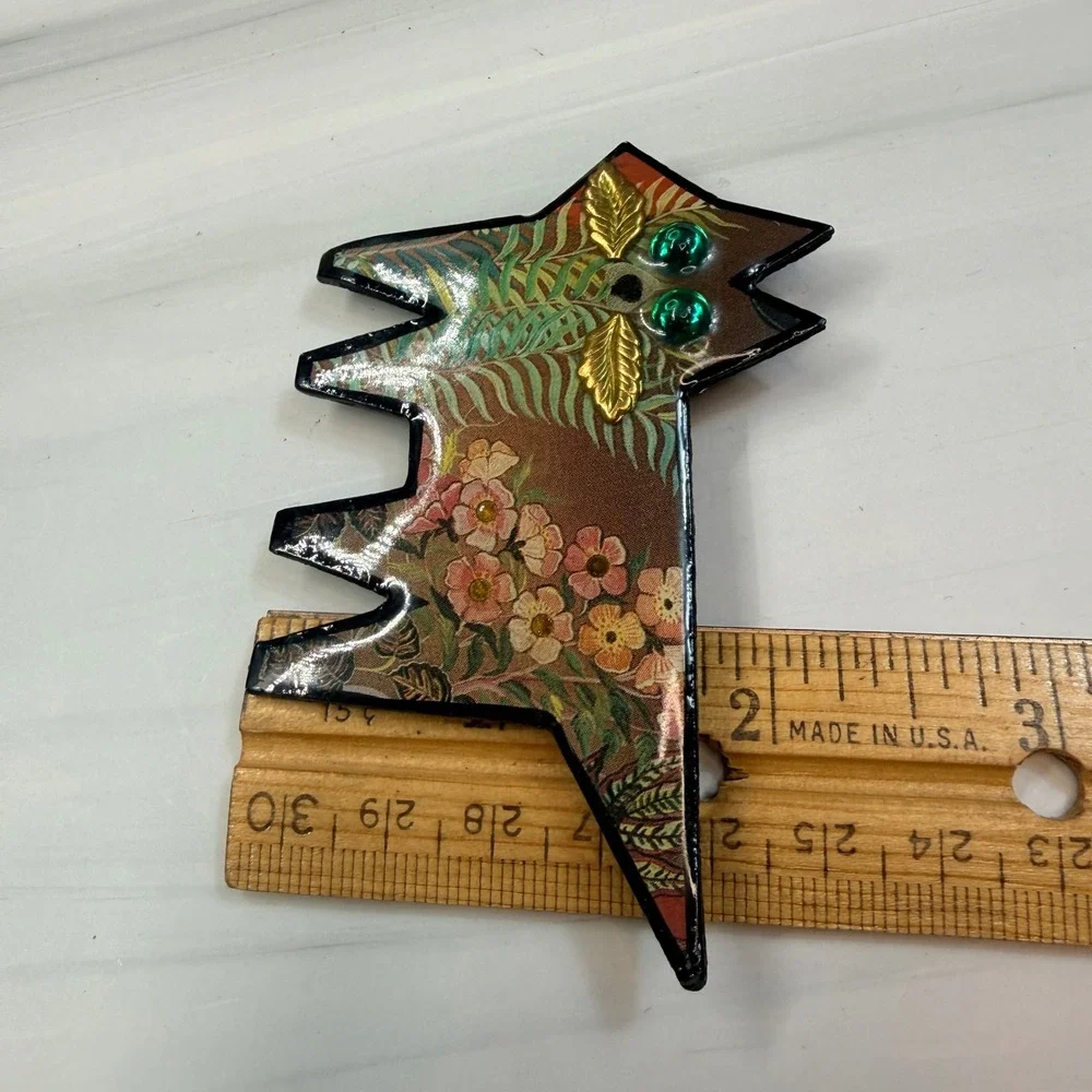 Handmade Floral Cat Brooch Green Gem Eyes Gold Leaf Whiskers Glossy Folk Art Pin